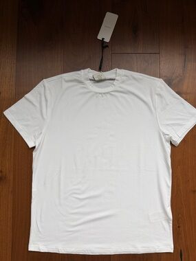 NEW Women’s Varley 
Leighton Boyfriend Tee 
Size XS in White